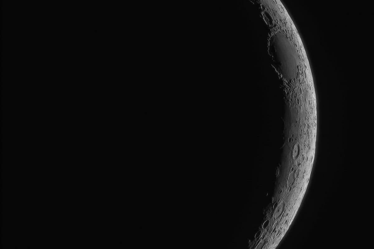 Moon by Mehmet Ergün